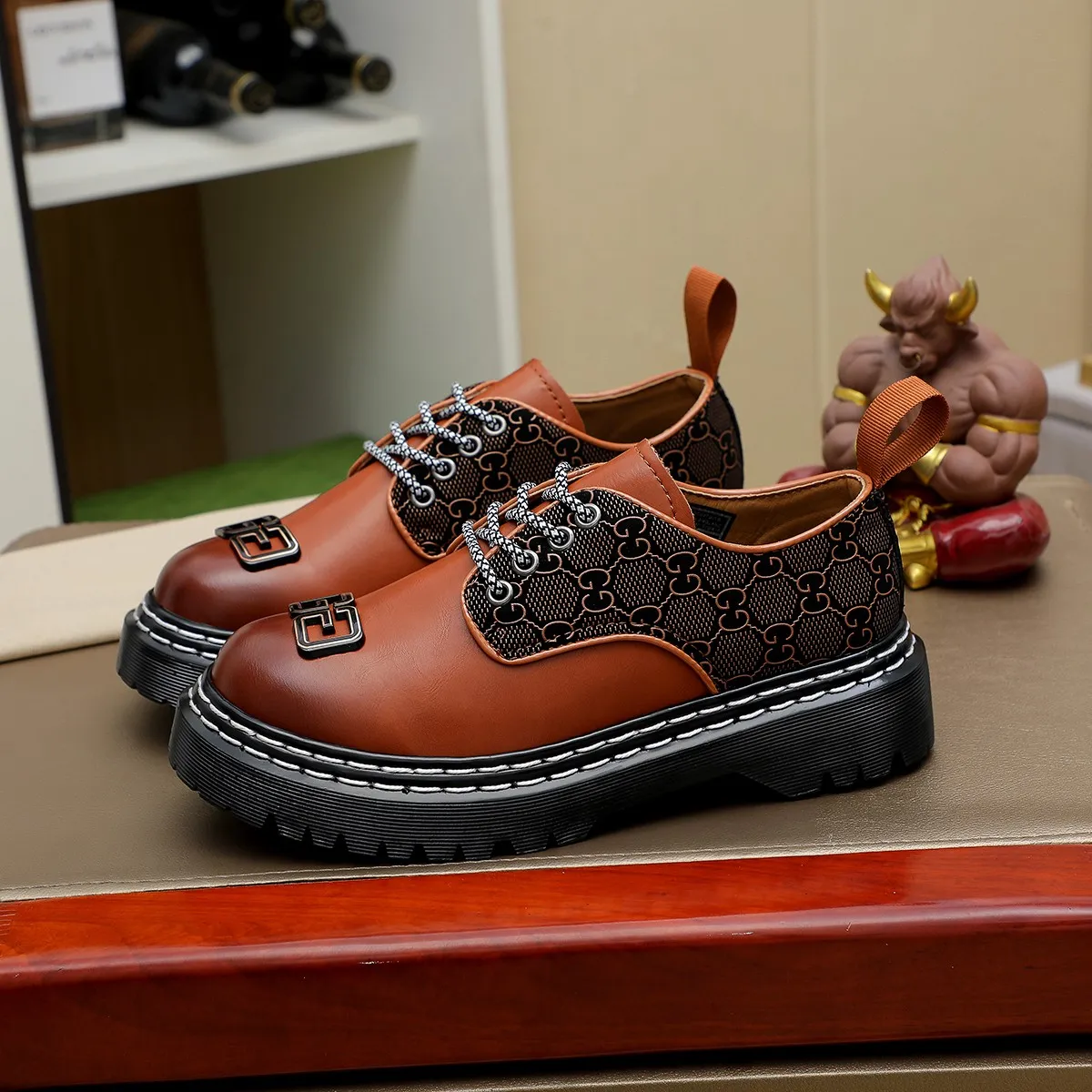 Men's shoes 💰420 💰💰🎩🎩[GUCCI] Counter 1:1⬆️original reproduction, absolute quality🆗original outsole, high-quality imported rubber, wear-resistant and non-slip, never degummed, upper material: imported first-layer cowhide➕anti-slip rubber outsole, official website material, lining material: water-dyed 🐂 leather lining, 2 colors optional! Code number 38-44 (45. Customized) 0